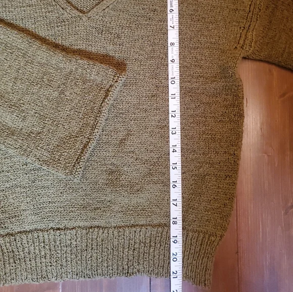 J Crew Olive Fatigue 3/4 Sleeves Green Bell Sweater  Medium Cotton Blend Knit - Picture 7 of 10